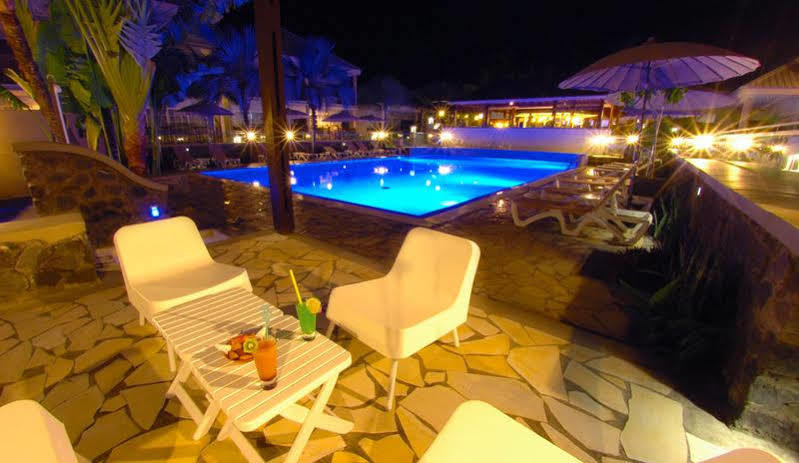 Hotel Les Creoles Saint-Gilles-les Bains Dış mekan fotoğraf